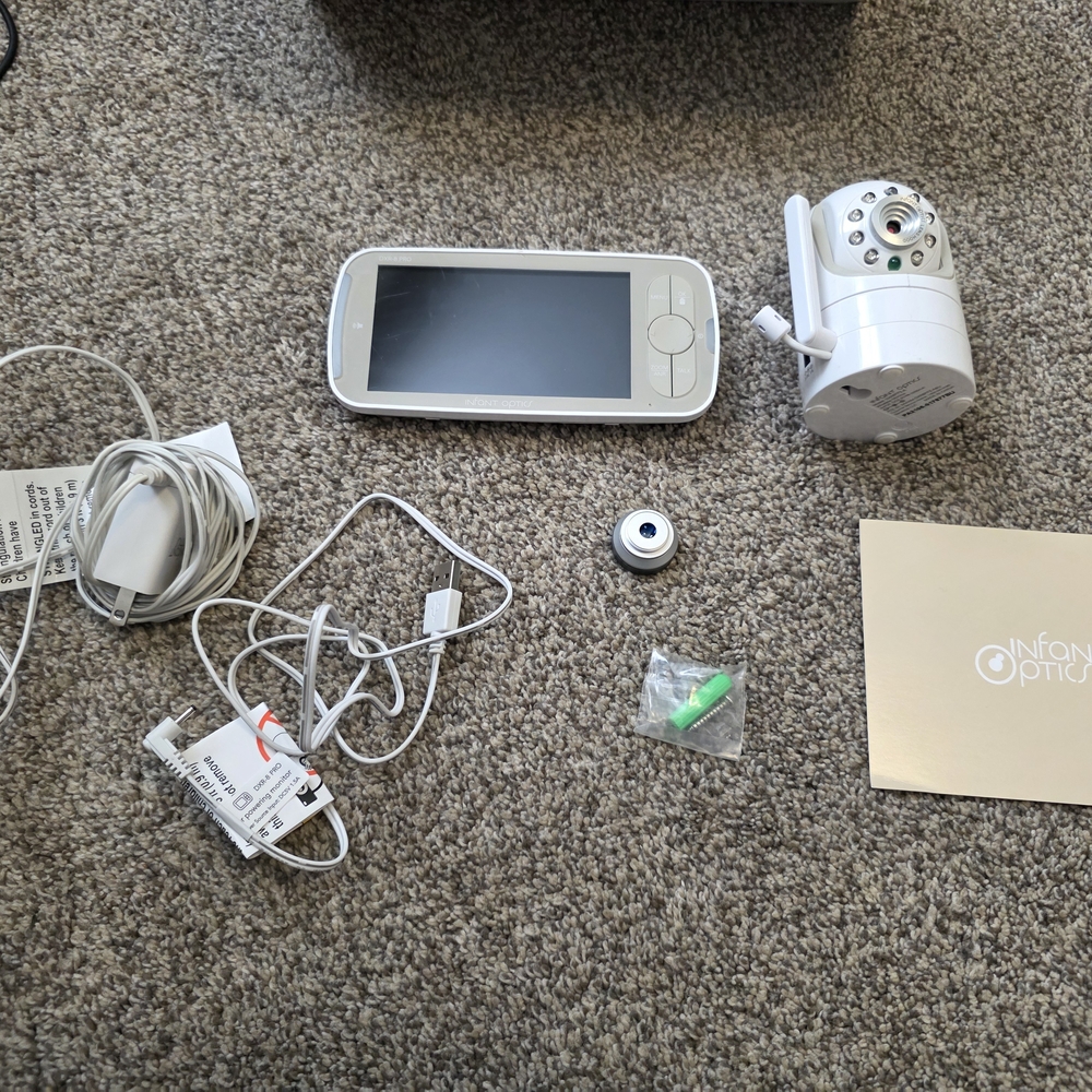 Infant Optics DXR-8 PRO Baby Monitor